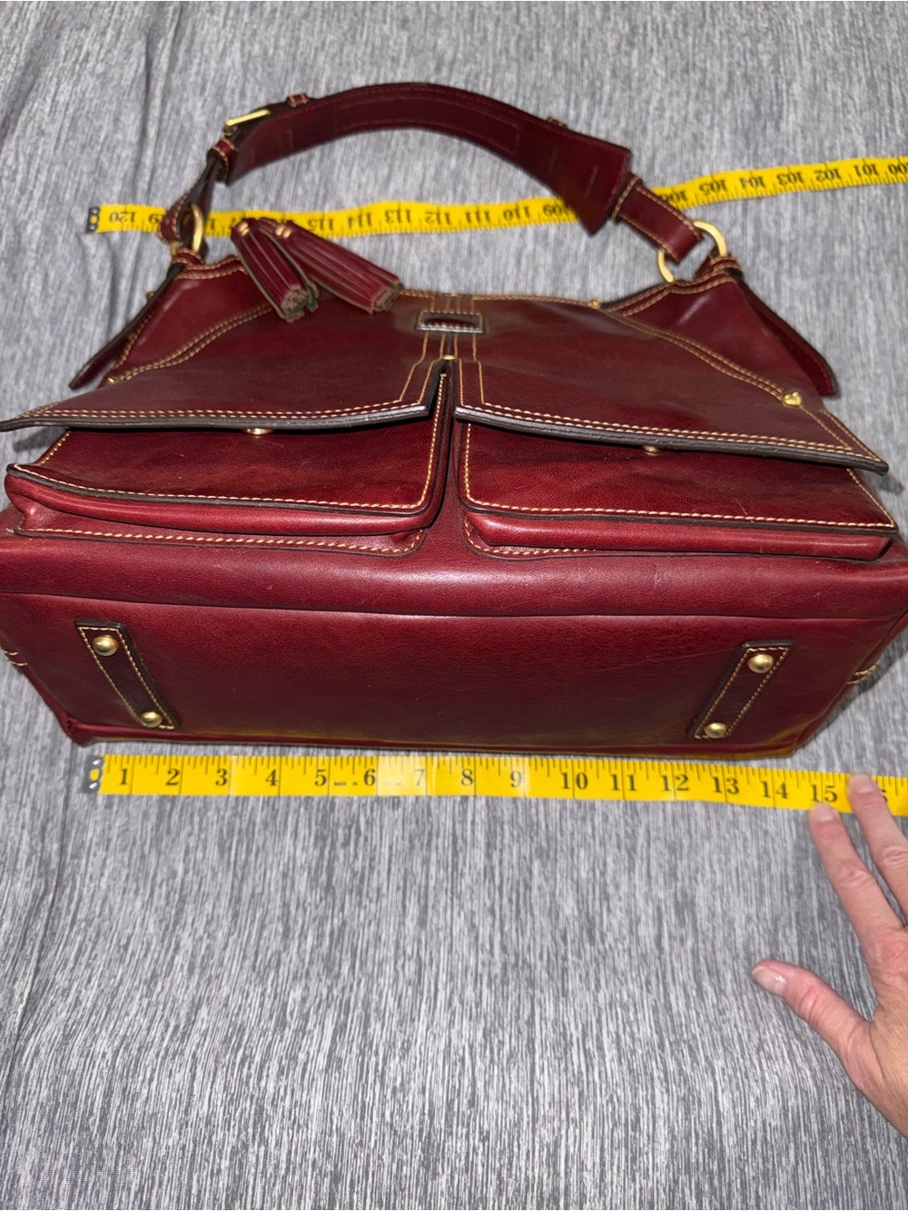 Dooney & Bourke Kingston Shoulder bag in Bordeaux Florentine leather - Picture 5 of 15